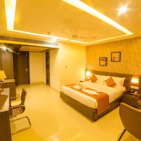 Hotel Indraprasttha Vijayawāda Extérieur photo