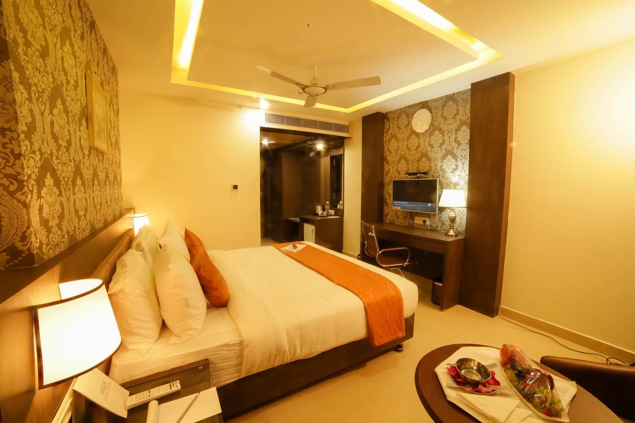 Hotel Indraprasttha Vijayawāda Extérieur photo