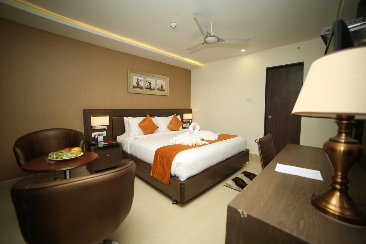 Hotel Indraprasttha Vijayawāda Extérieur photo