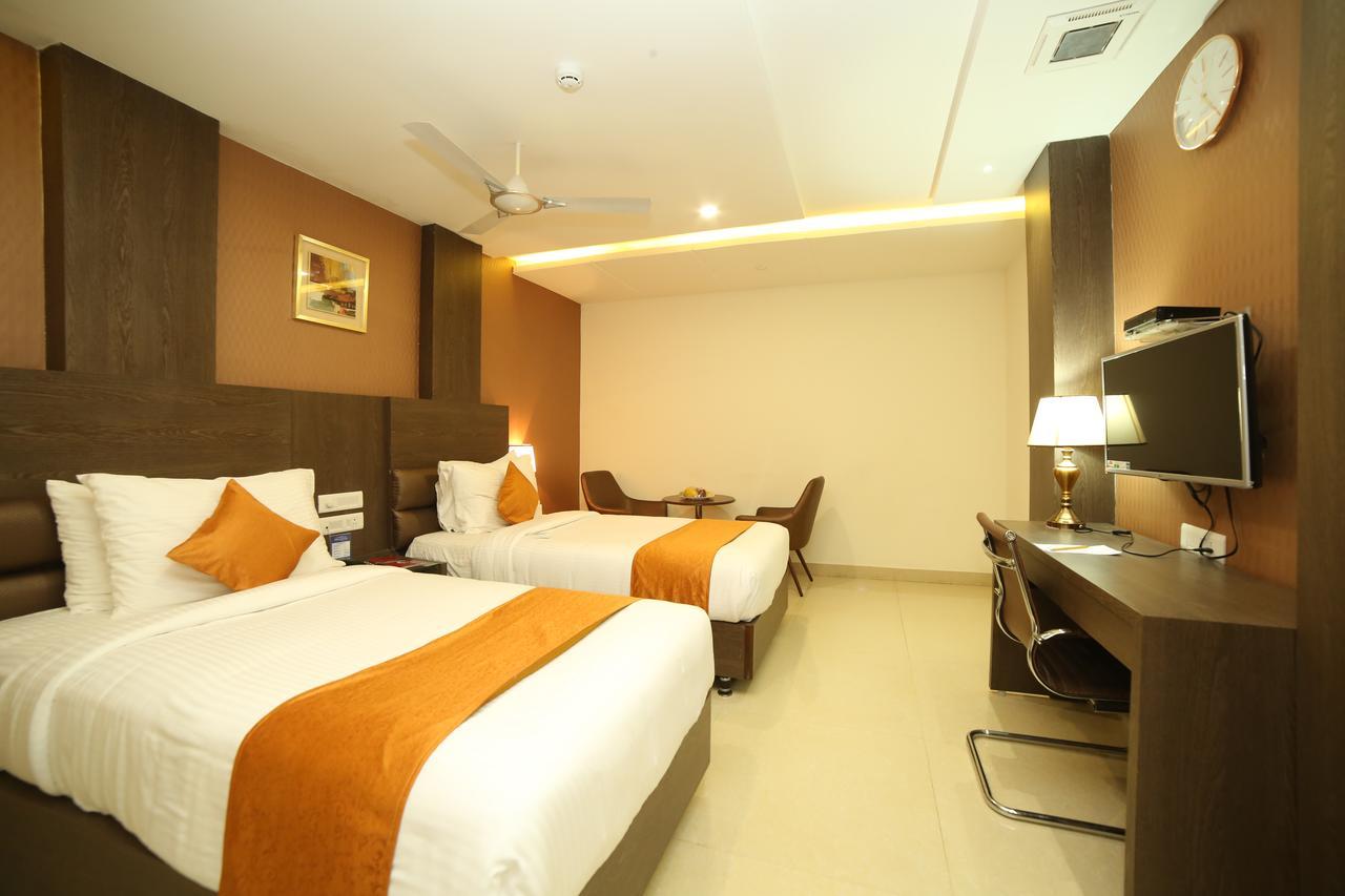 Hotel Indraprasttha Vijayawāda Extérieur photo