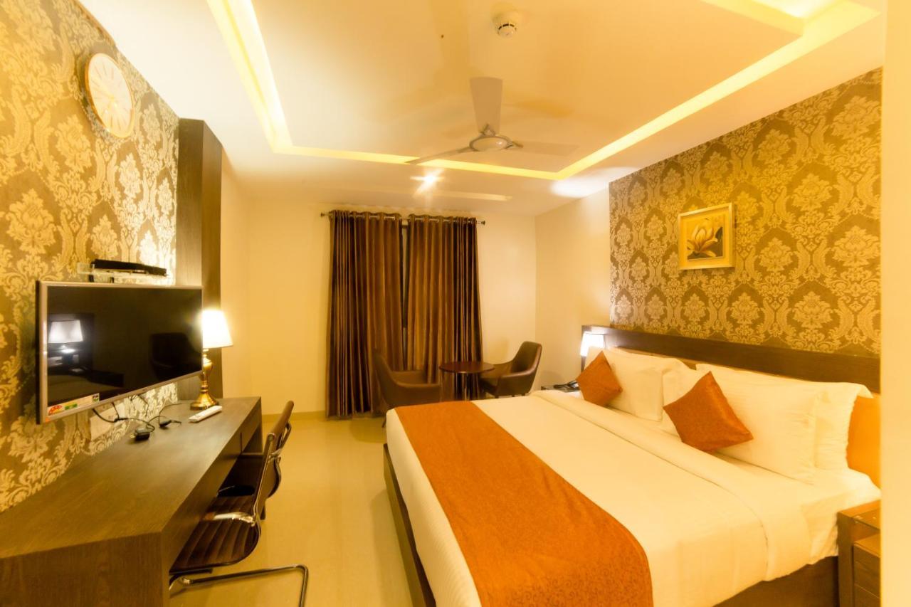 Hotel Indraprasttha Vijayawāda Extérieur photo